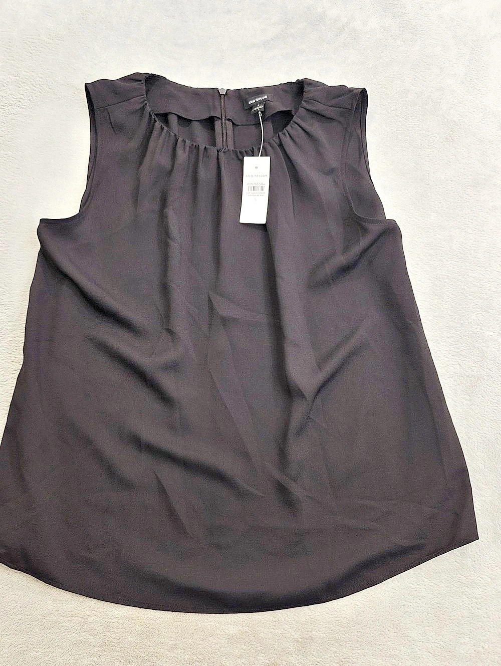 Ann Taylor Black Sleeveless Blouse Size Small NWT